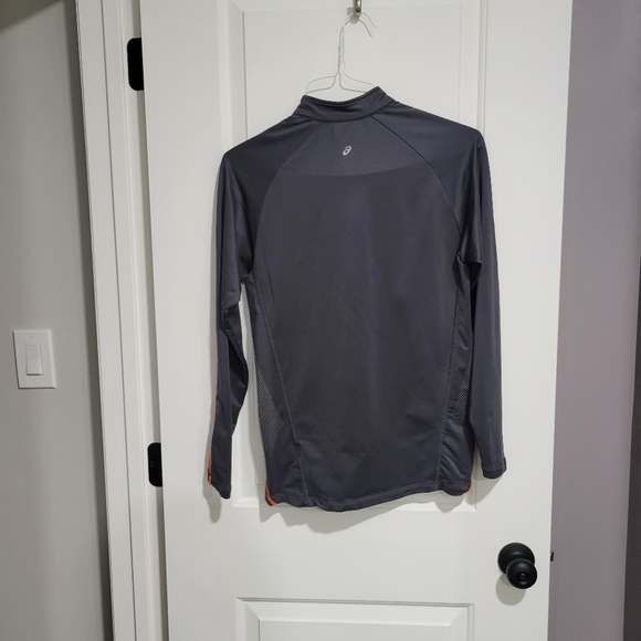 Asics running quarter-zip - Picture 3 of 3